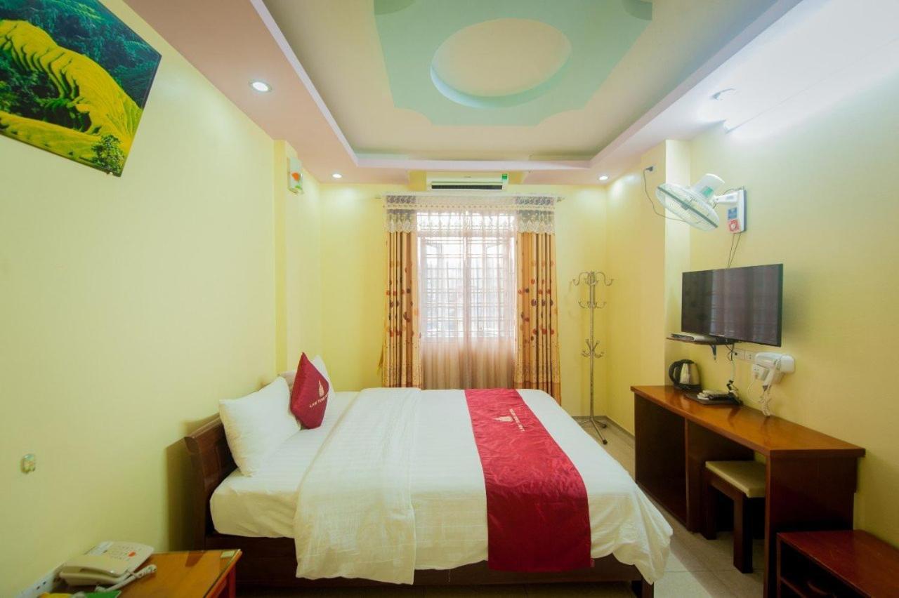 Lam Tung Hotel Dong Van - By Bay Luxury Екстер'єр фото