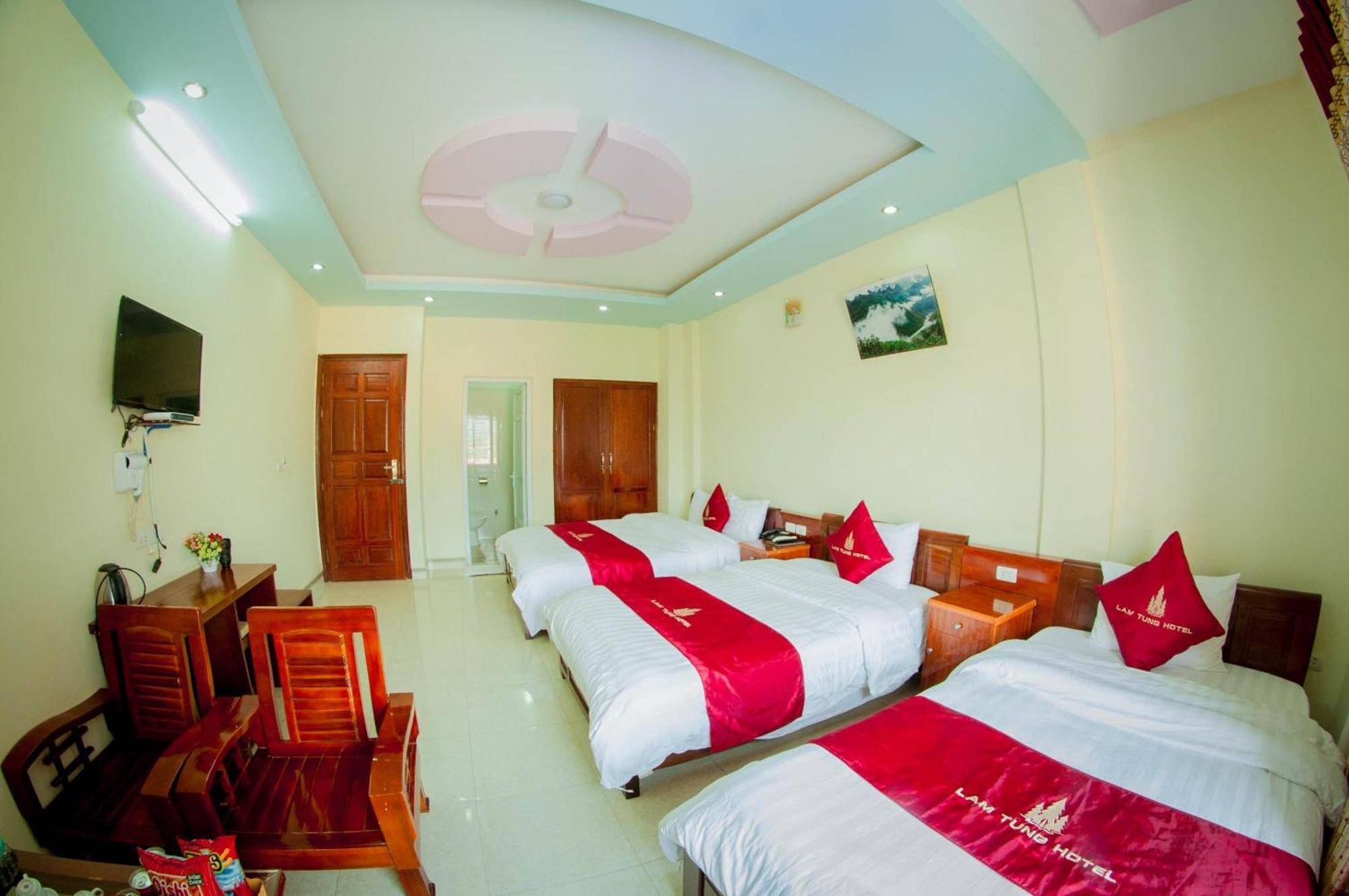 Lam Tung Hotel Dong Van - By Bay Luxury Екстер'єр фото