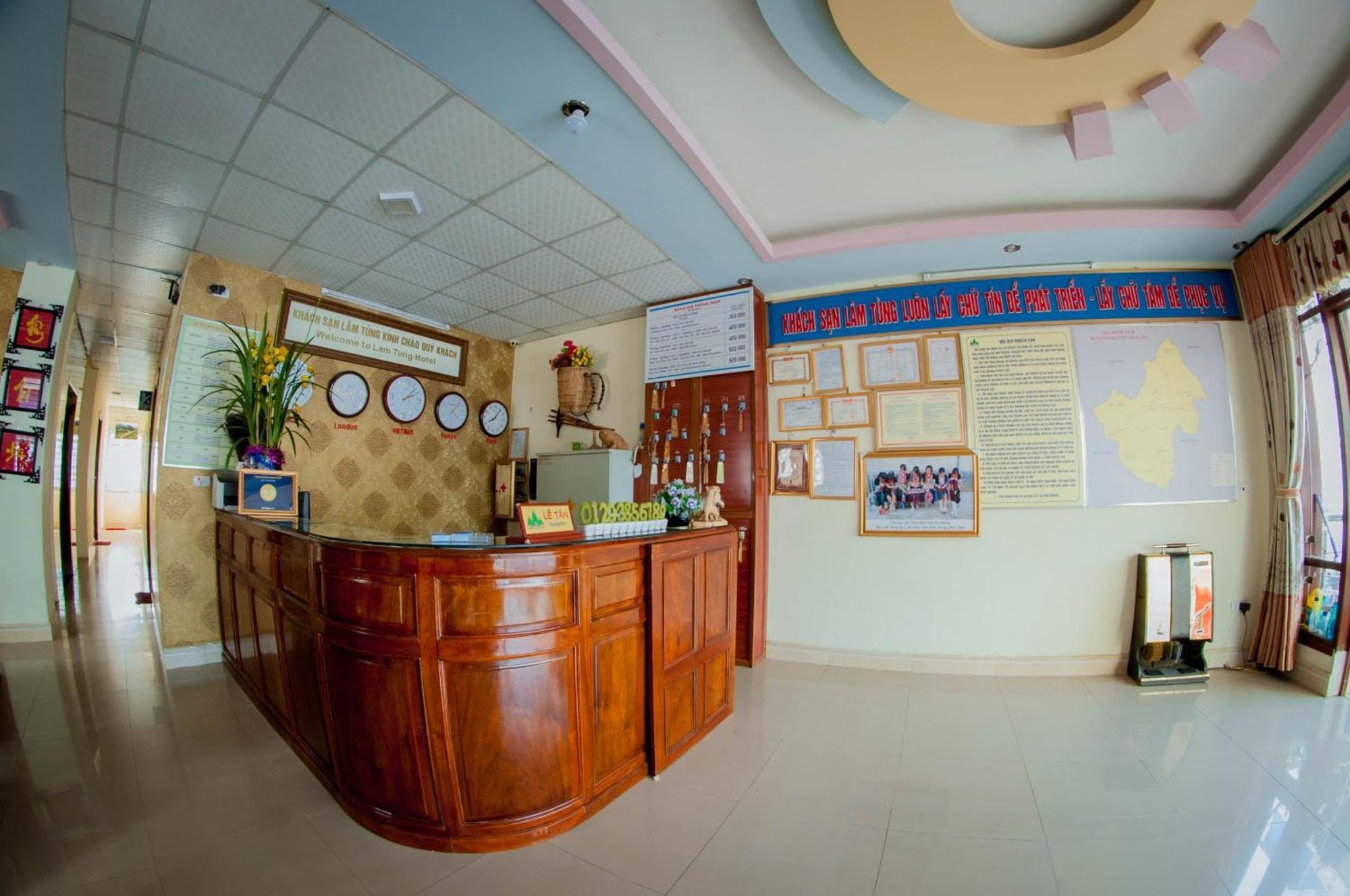 Lam Tung Hotel Dong Van - By Bay Luxury Екстер'єр фото